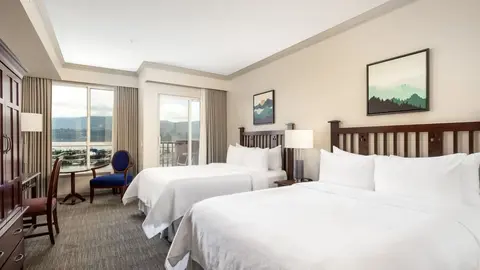 Manteo at Eldorado Resort room