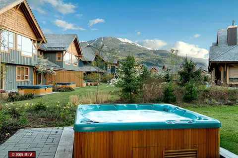 Mountain view whistler retreat