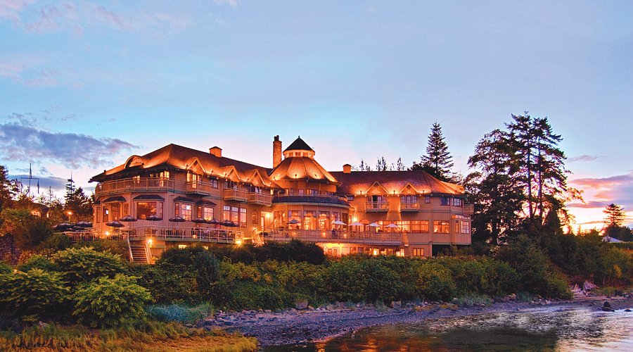 Painter's Lodge Exterior